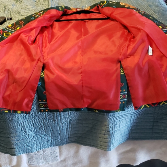 SOLD OH SNAP!! 2 piece pant suit🎄🎉 - Picture 7 of 8